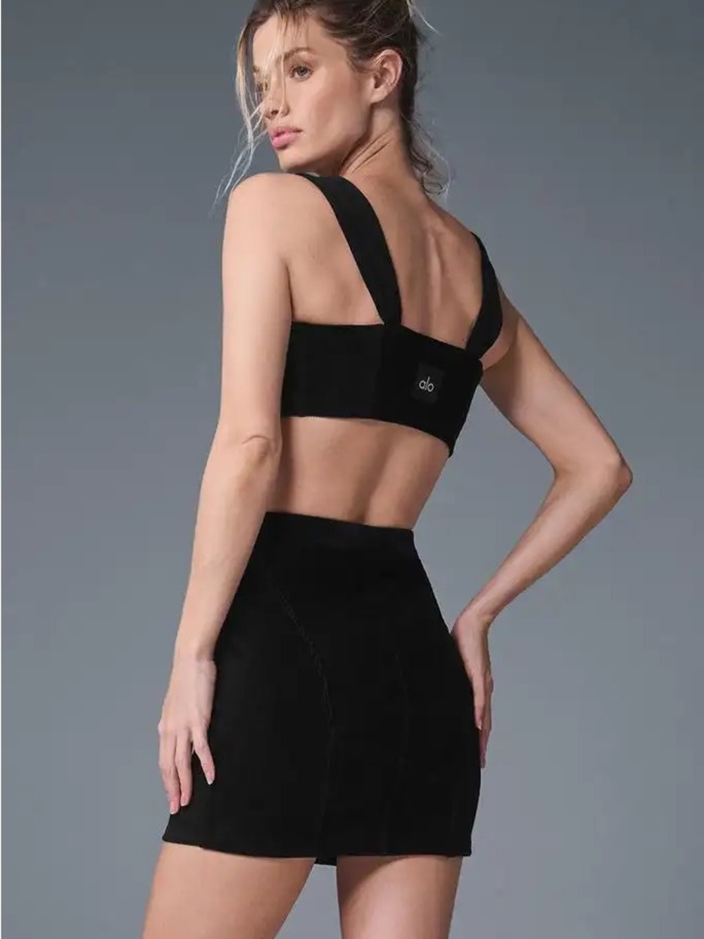 ALO Yoga Micro Corduroy Winter Break Bra Black NWT